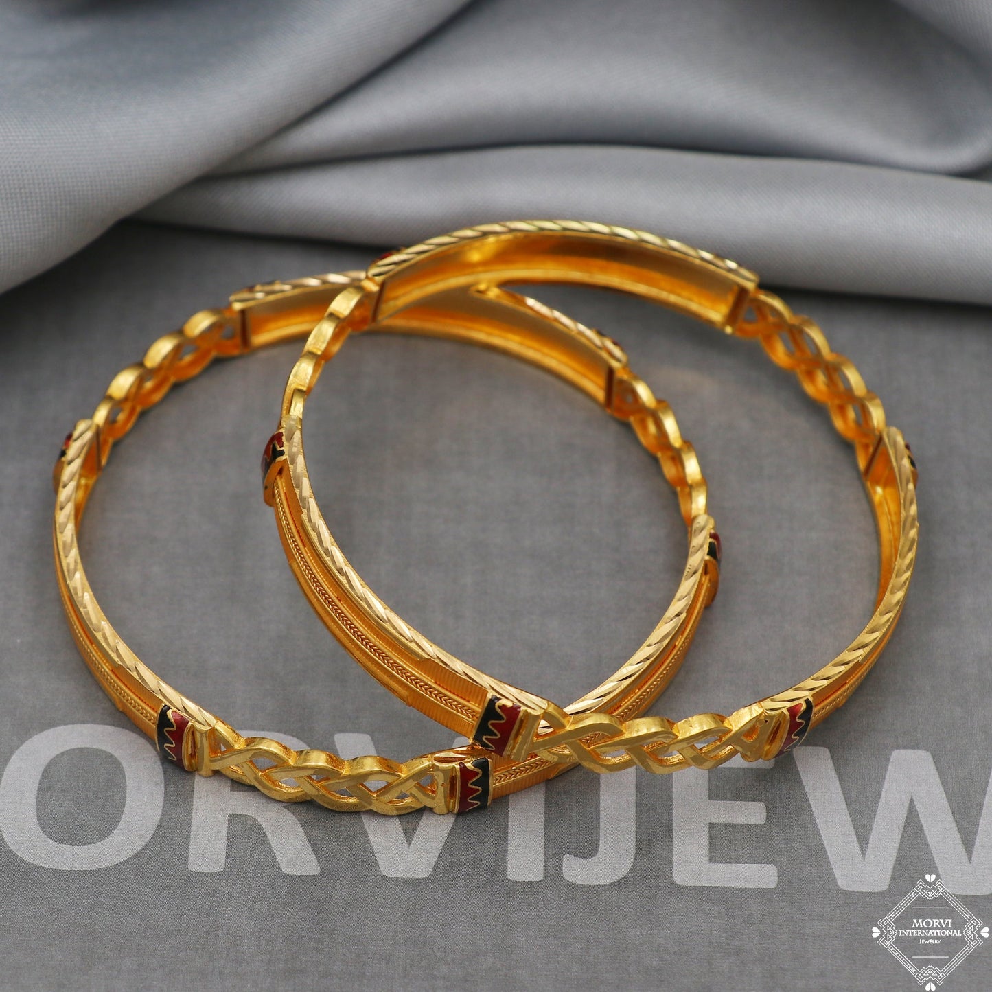 Pure 22k Gold Bangles Indian Handmade round Bracelet kadas , Traditional Rajasthan India , Bangle Bracelet pair Wedding Jewelry, K5168