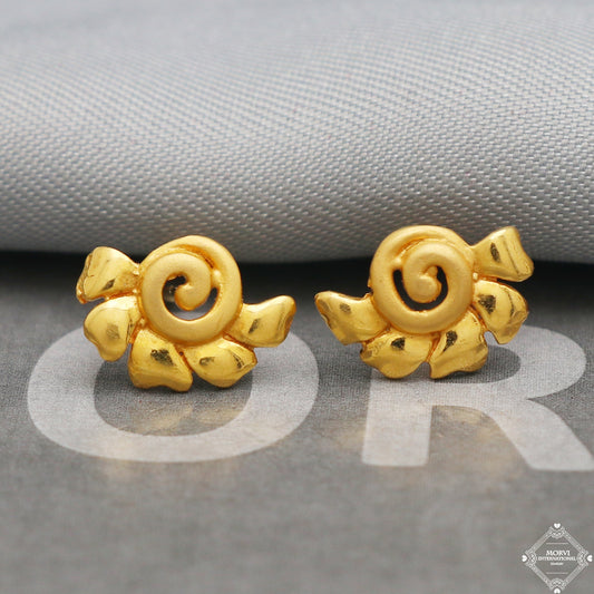 22k Yellow Gold Stud Earrings Handmade Indian Jewelry K5330