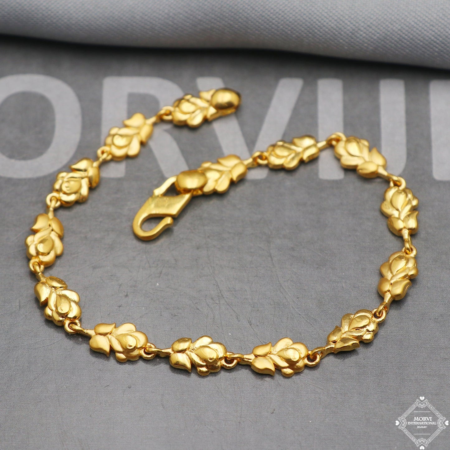 Fabulous 22k Yellow Gold Link Women Bracelet 6.75 inches Indian Handmade Women Jewelry, K5355